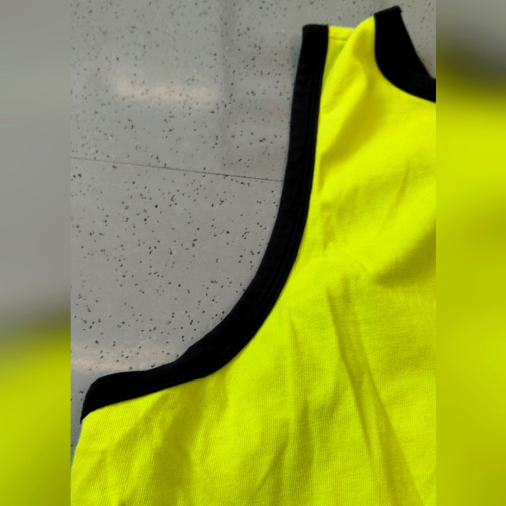 WOMENS NIKE TEE NEON YELLOW TANK TOP STANDARD FIT RUNNING ACTIVE - Picture 5 of 12